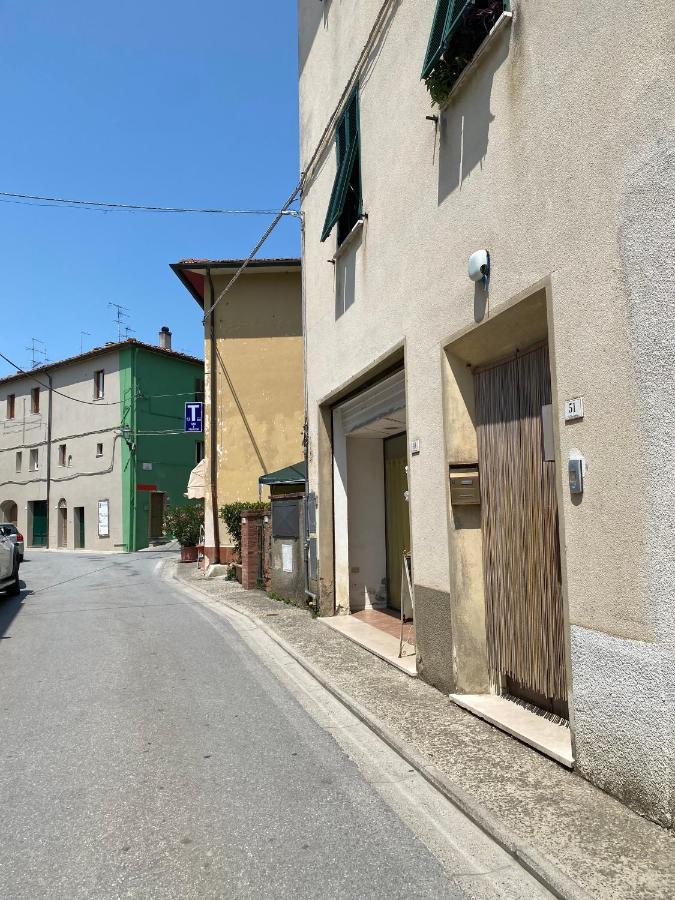 Saba'S House Apartment Ghizzano ภายนอก รูปภาพ